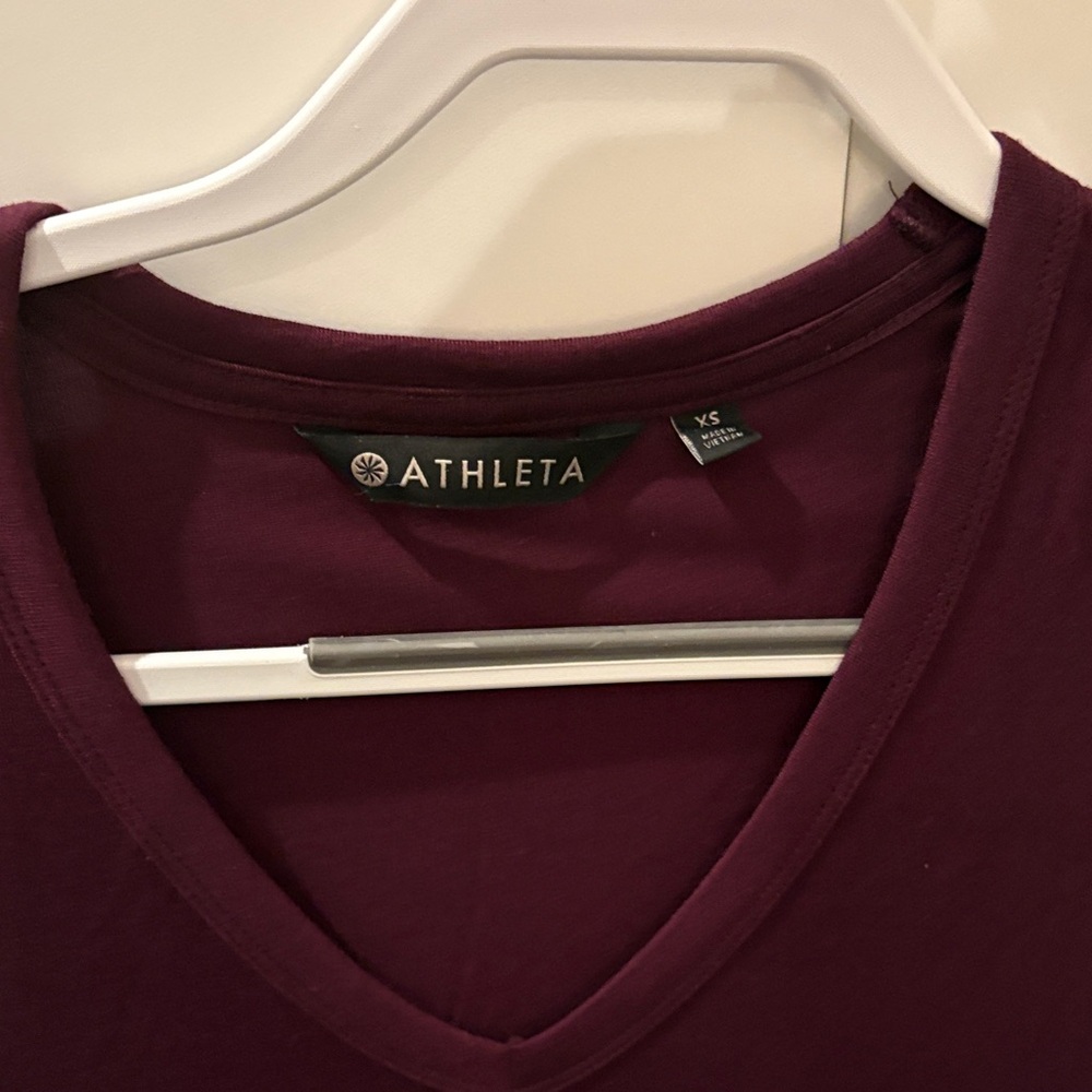 Athleta Deep Maroon Long Sleeve V-Neck Top XS V-neck - Picture 4 of 4